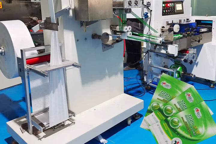 wet cloth packaging machine