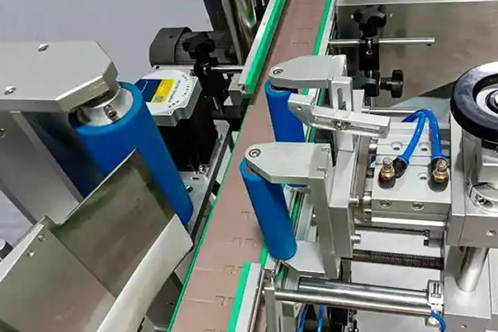 Flexible positioning labeling