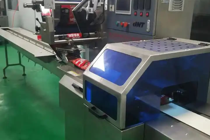 agricultural product packaging machine