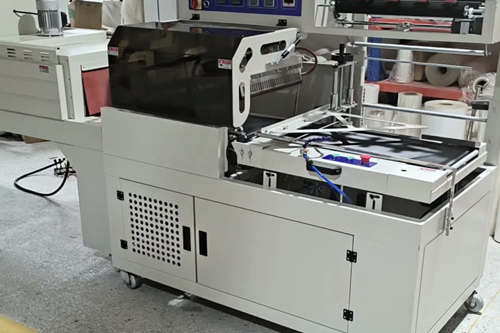 fully automatic cold seal packaging machine