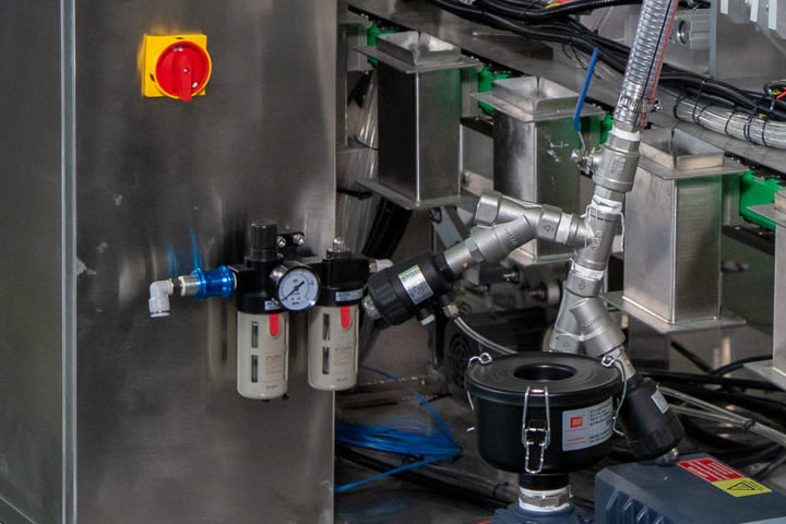 Horizontal packaging machine