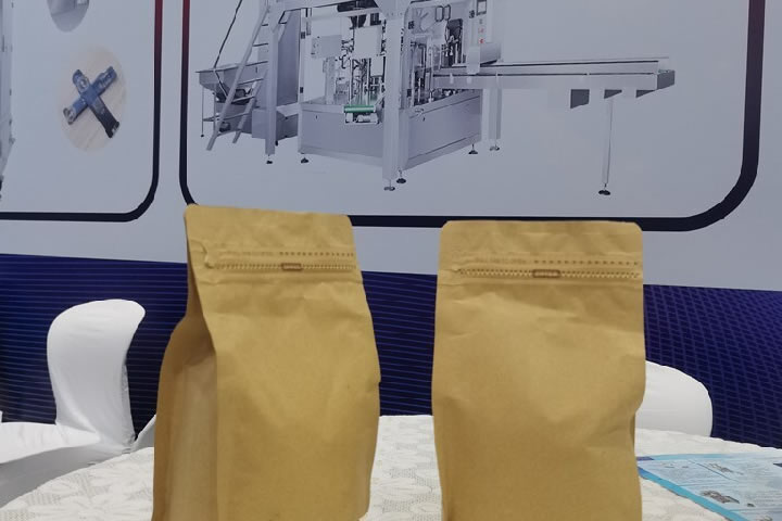 Coffee packaging machine
