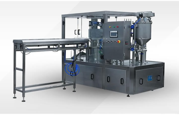 Fully automatic milk packaging machine